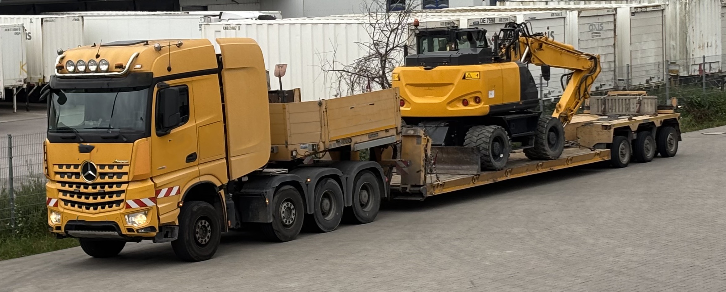 TruckXpert 4 Tieflader kaufen durch das Sachverständigenbüro Julian Gerstner